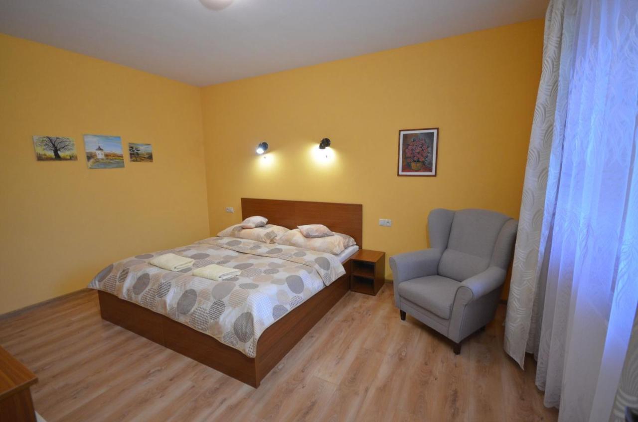Apartmány Best I. Bešeňová Besenova Exterior foto