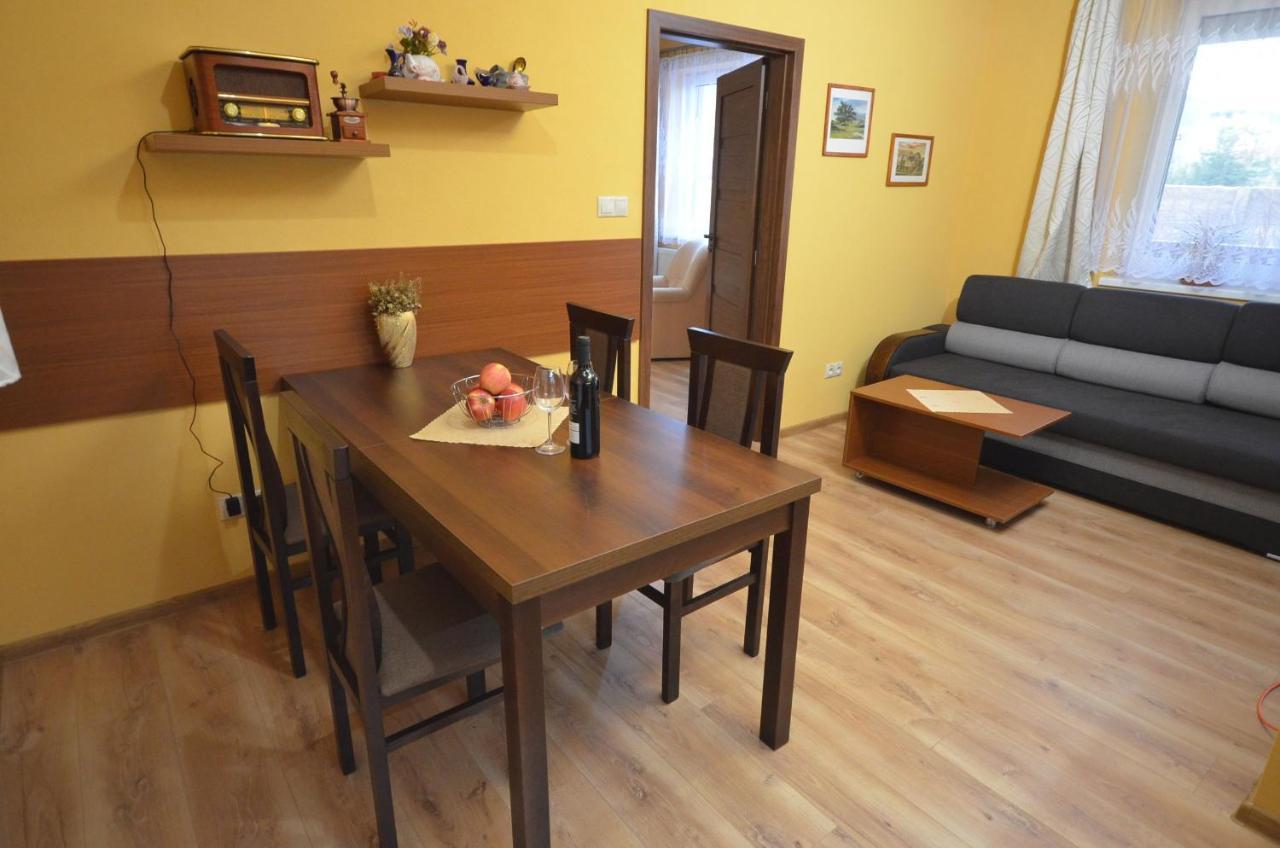 Apartmány Best I. Bešeňová Besenova Exterior foto